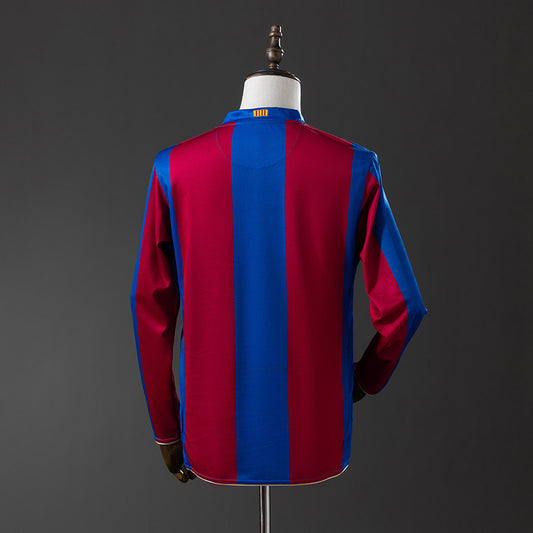 Camiseta retro FC Barcelona 2007/08 primera equipación manga larga detalle escudo – Cortita y al Pie