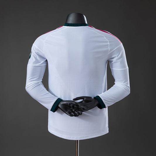 Camiseta Real Madrid 2026/27 – Primera Equipación Versión Jugador Manga Larga