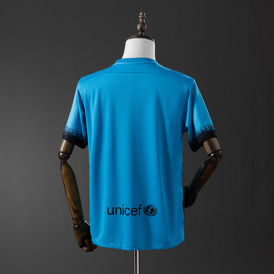 Camiseta retro FC Barcelona 2015/16 tercera equipación verde detalle escudo – Cortita y al Pie