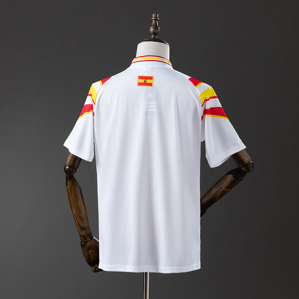 Camiseta retro España 1996 tercera equipación azul marino detalle escudo – Cortita y al Pie