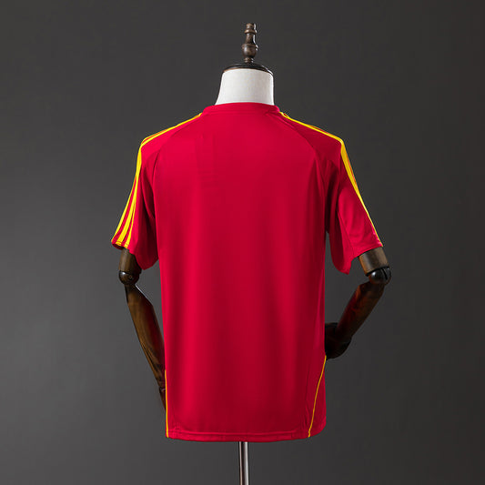 Camiseta retro España 2008 primera equipación detalle escudo RFEF Eurocopa – Cortita y al Pie