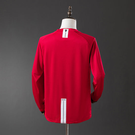 Camiseta retro Manchester United 2007/08 primera equipación manga larga detalle final – Cortita y al Pie