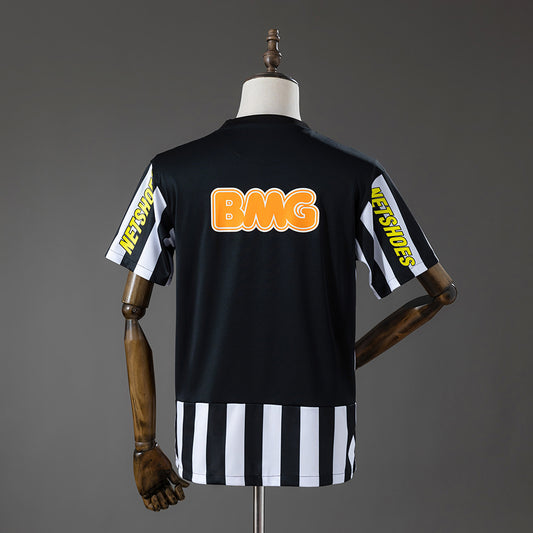 Camiseta retro Santos 2011/12 segunda equipación negra detalle escudo – Cortita y al Pie