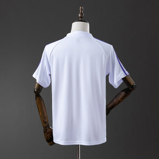 Camiseta retro Real Madrid 1984/85 primera equipación detalle blanca escudo – Cortita y al Pie