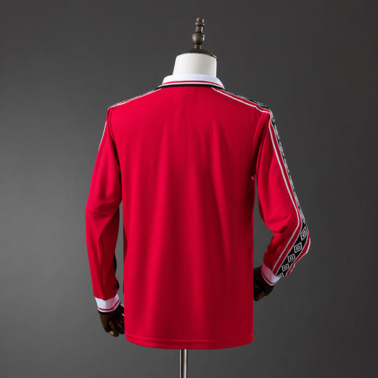 Camiseta retro Manchester United 1998/99 primera equipación manga larga detalle escudo – Cortita y al Pie