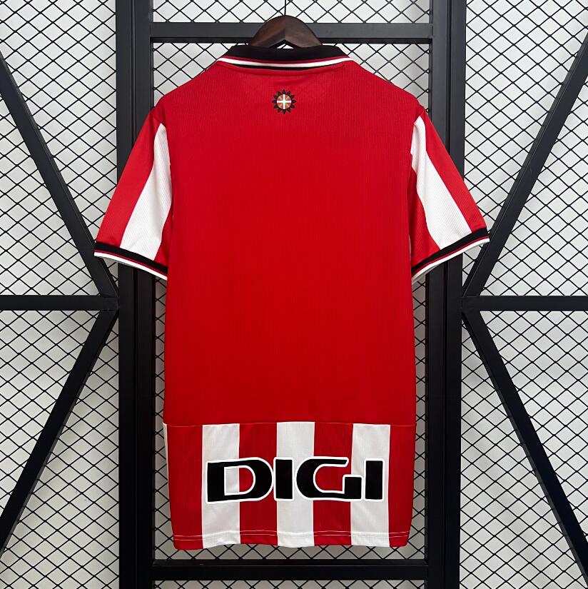 Camiseta Athletic Club 2025/26 primera equipación versión fan detalle rojiblanco San Mamés – Cortita y al Pie