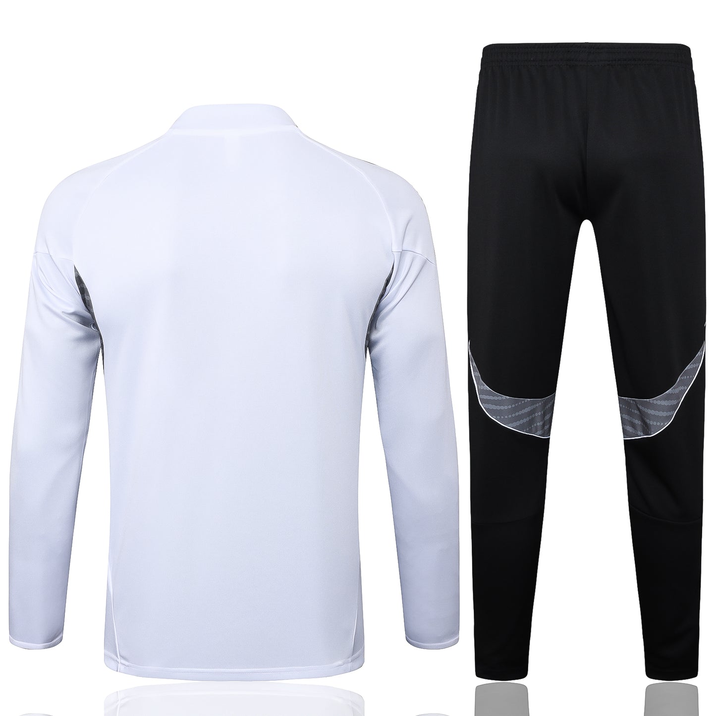 Chándal Real Madrid 2025/26 primera equipación blanco detalle escudo – Cortita y al Pie