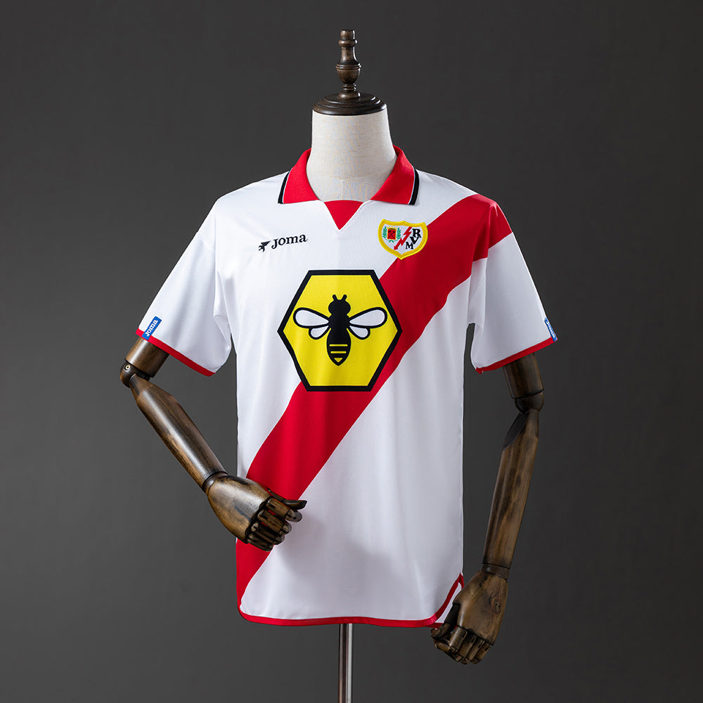 Camiseta retro Rayo Vallecano 2001/02 primera equipación rojiblanca LaLiga – Cortita y al Pie