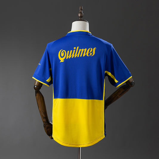 Camiseta retro Boca Juniors 2001/02 primera equipación detalle escudo Libertadores – Cortita y al Pie