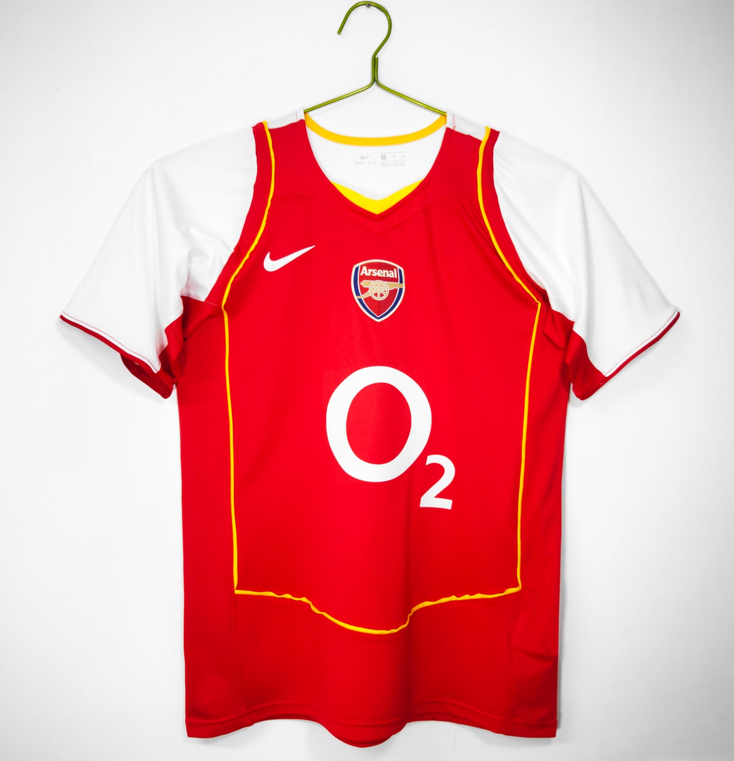 Camiseta retro Arsenal 2004/05 primera equipación roja Henry Invencibles – Cortita y al Pie