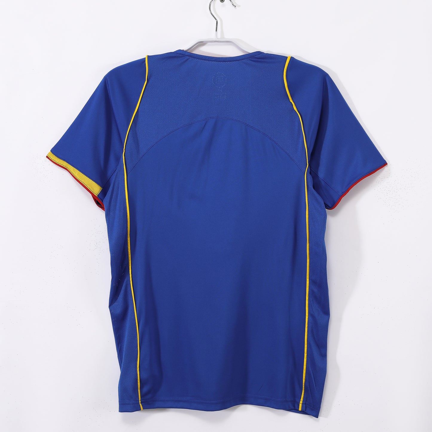 Camiseta retro Arsenal 2005/06 tercera equipación azul detalle escudo – Cortita y al Pie