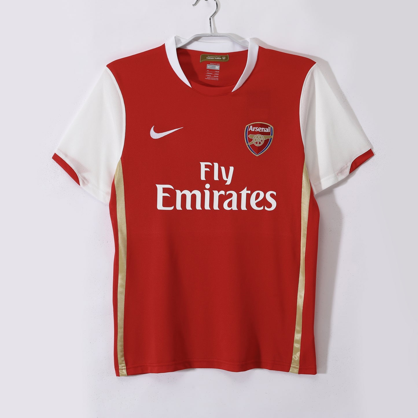 Camiseta retro Arsenal 2006/07 primera equipación roja Fabregas van Persie Emirates – Cortita y al Pie