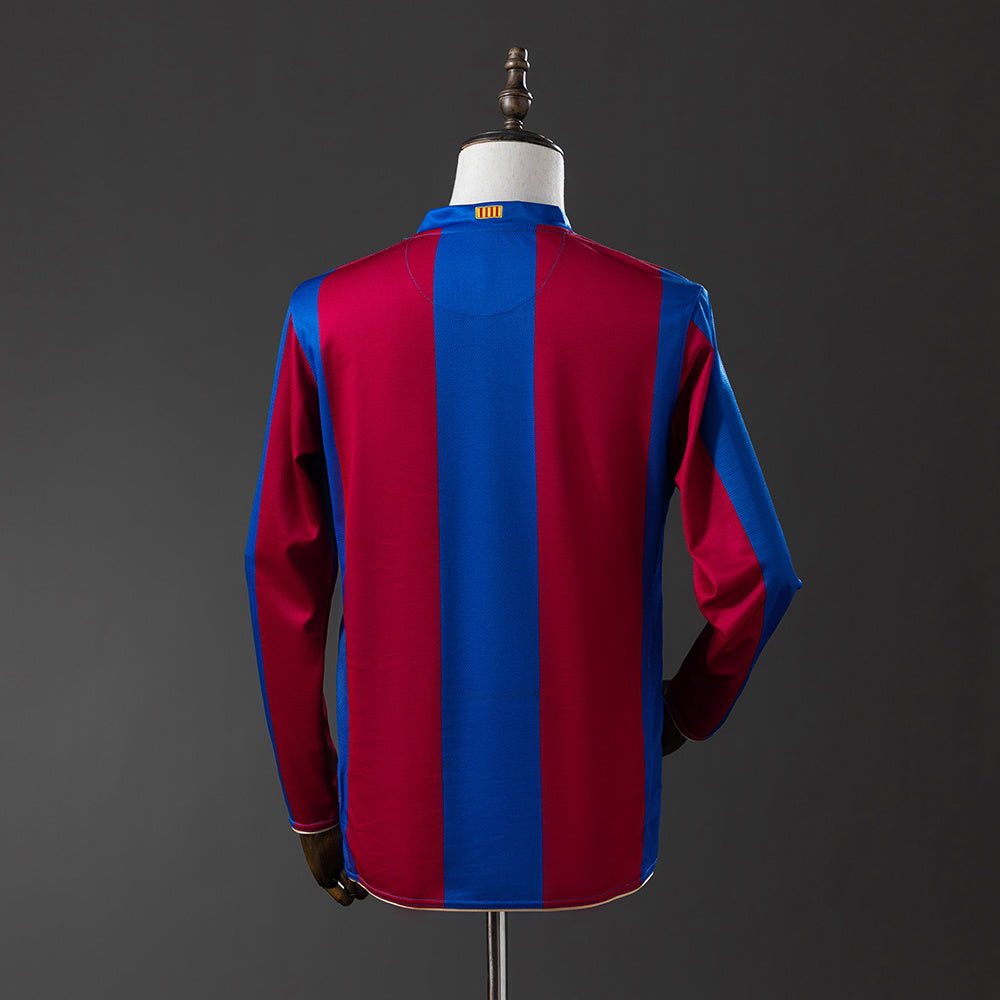 Camiseta retro FC Barcelona 2007/08 primera equipación manga larga detalle escudo – Cortita y al Pie