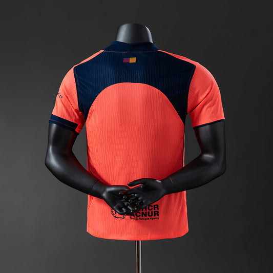 Camiseta FC Barcelona 2025/26 tercera equipación versión jugador detalle – Cortita y al Pie