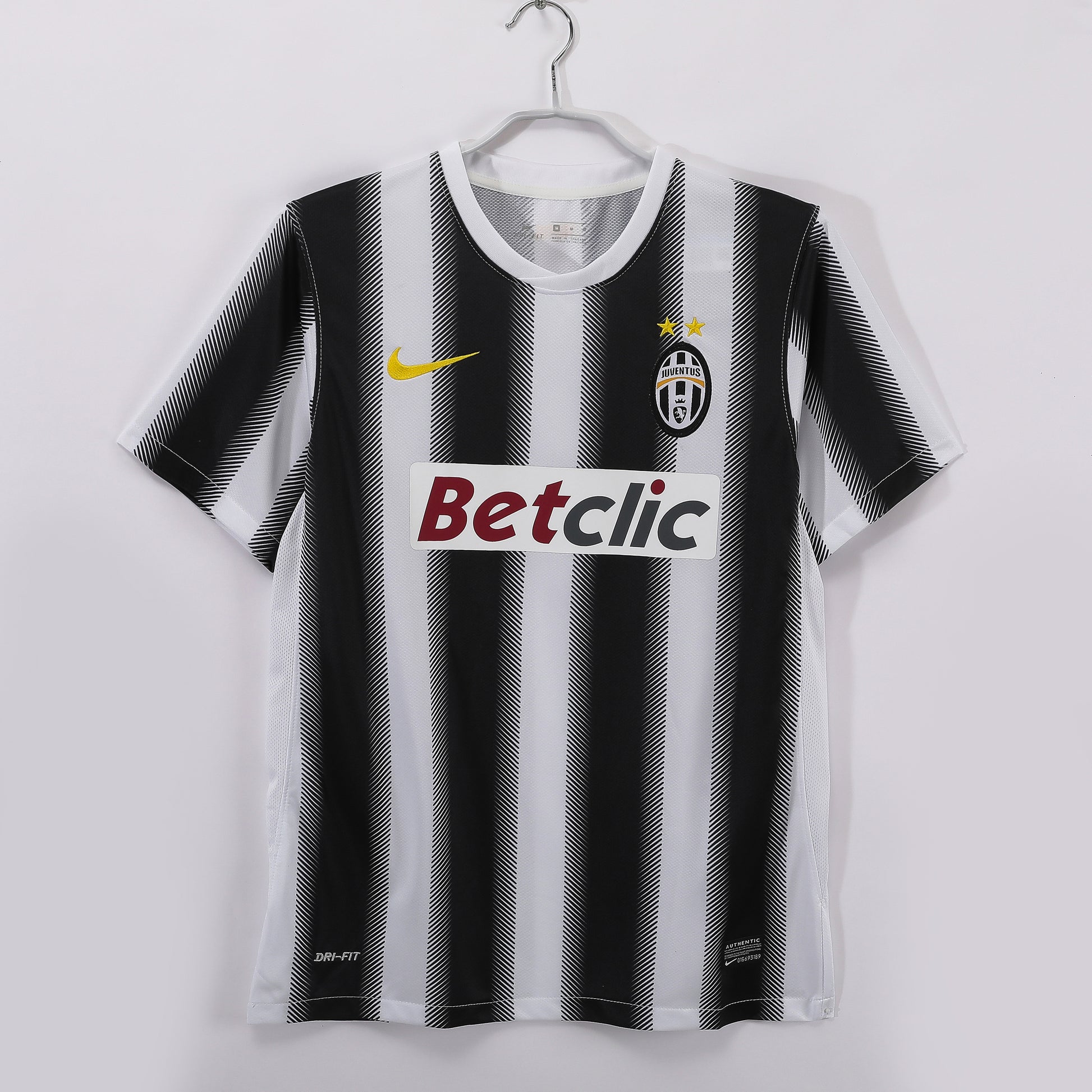Camiseta retro Juventus 2011/12 primera equipación bianconera Pirlo Vidal Serie A – Cortita y al Pie