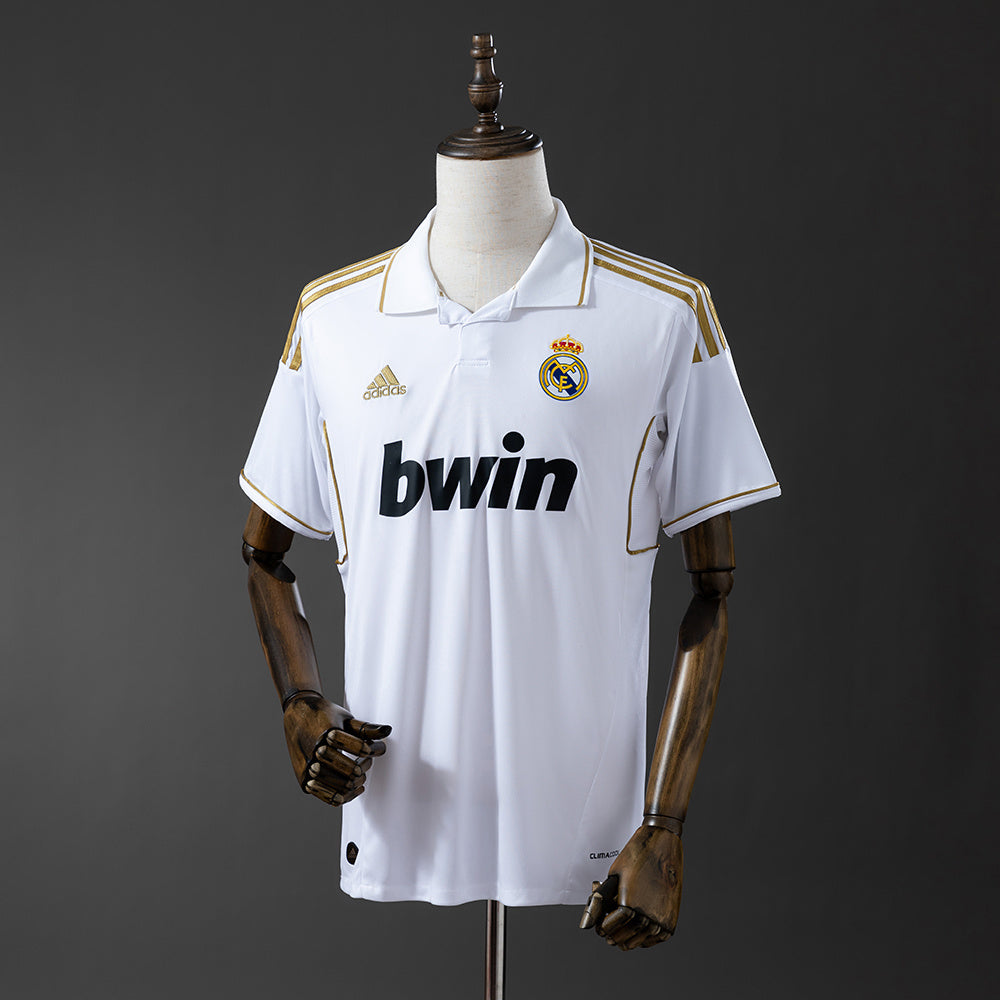 Camiseta retro Real Madrid 2011/12 primera equipación blanca CR7 Décima camino LaLiga – Cortita y al Pie