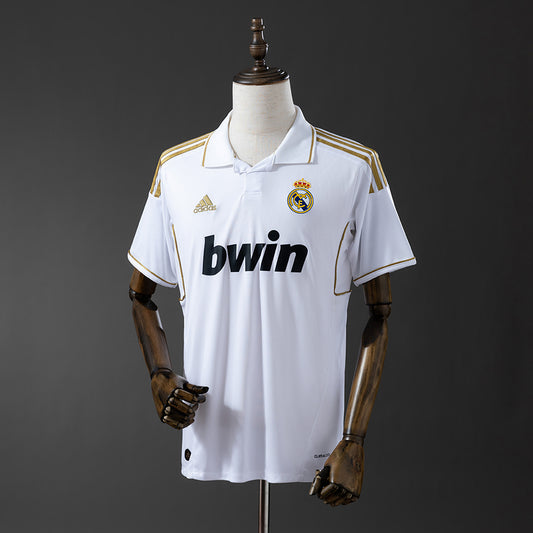 Camiseta retro Real Madrid 2011/12 primera equipación blanca CR7 Décima camino LaLiga – Cortita y al Pie