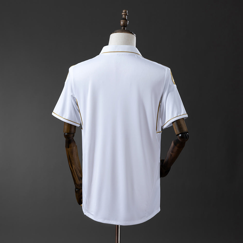 Camiseta retro Real Madrid 2011/12 primera equipación blanca detalle escudo – Cortita y al Pie