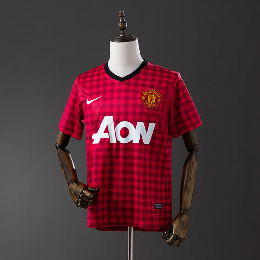 Camiseta retro Manchester United 2012/13 primera equipación roja último título Ferguson – Cortita y al Pie