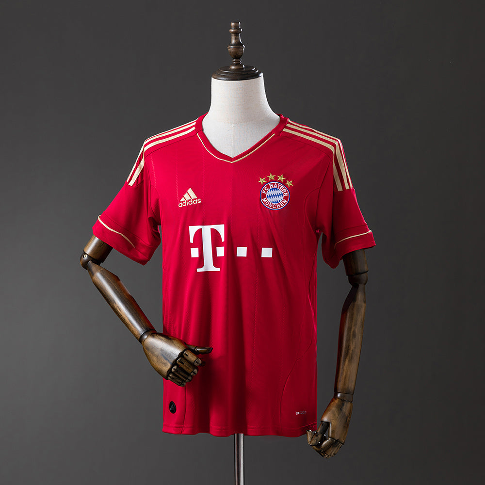 Camiseta retro Bayern Múnich 2012/13 primera equipación roja triple Heynckes final Wembley – Cortita y al Pie
