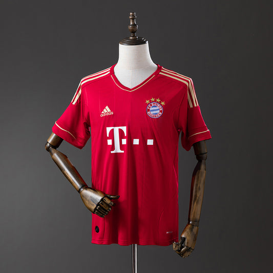 Camiseta retro Bayern Múnich 2012/13 primera equipación roja triple Heynckes final Wembley – Cortita y al Pie