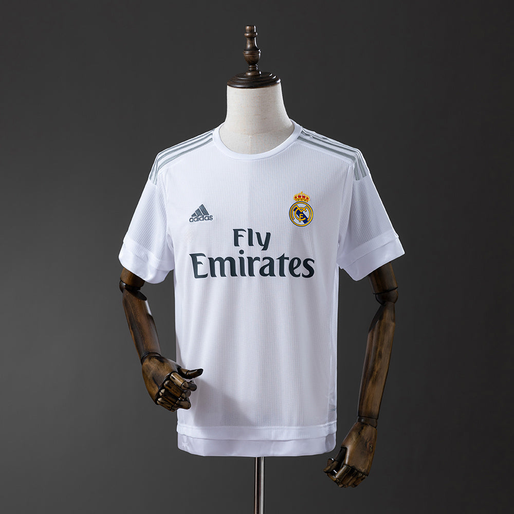 Camiseta retro Real Madrid 2015/16 primera equipación blanca CR7 Duodécima camino – Cortita y al Pie