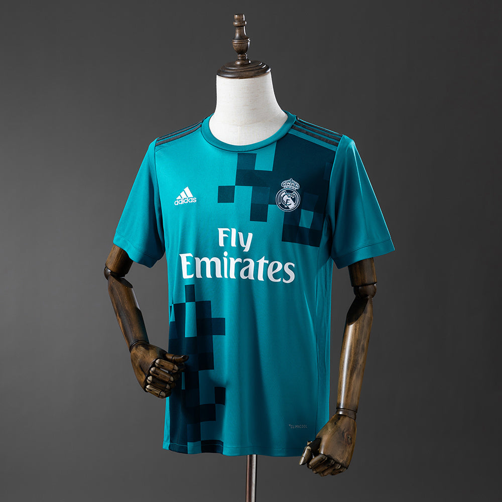Camiseta retro Real Madrid 2017/18 tercera equipación CR7 Champions LaLiga – Cortita y al Pie