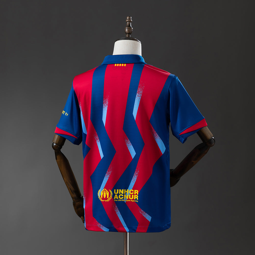 Camiseta FC Barcelona 2025/26 cuarta equipación versión fan detalle – Cortita y al Pie