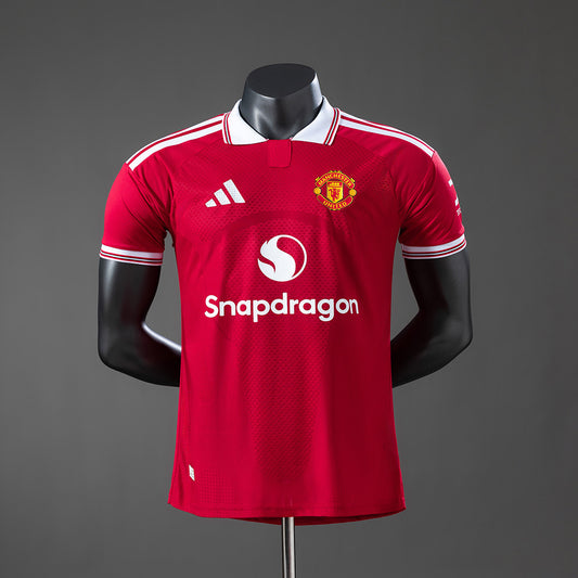 Camiseta Manchester United 2026/27 primera equipación versión jugador roja Old Trafford – Cortita y al Pie