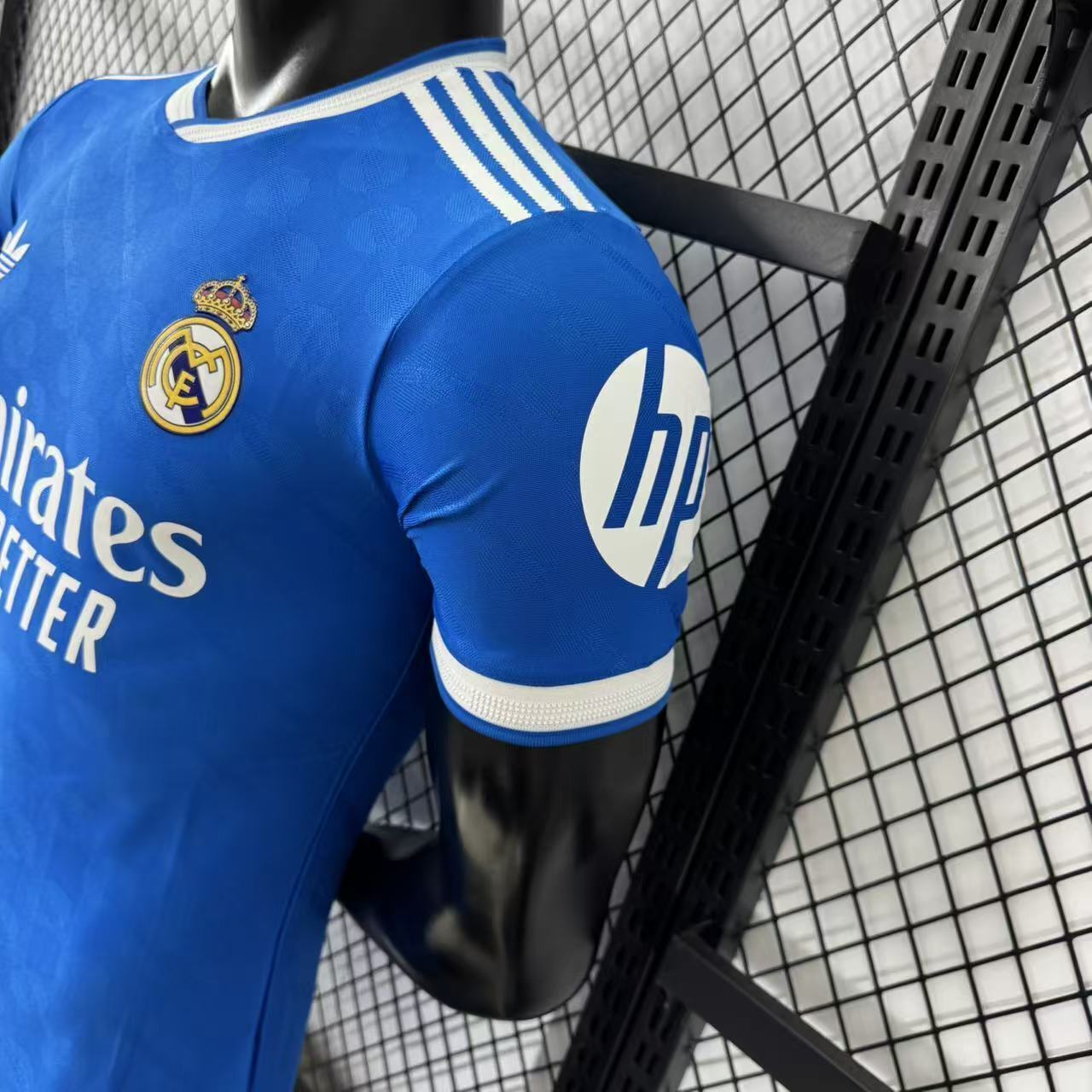 Camiseta Real Madrid 2025/26 – Tercera Equipación Versión Jugador