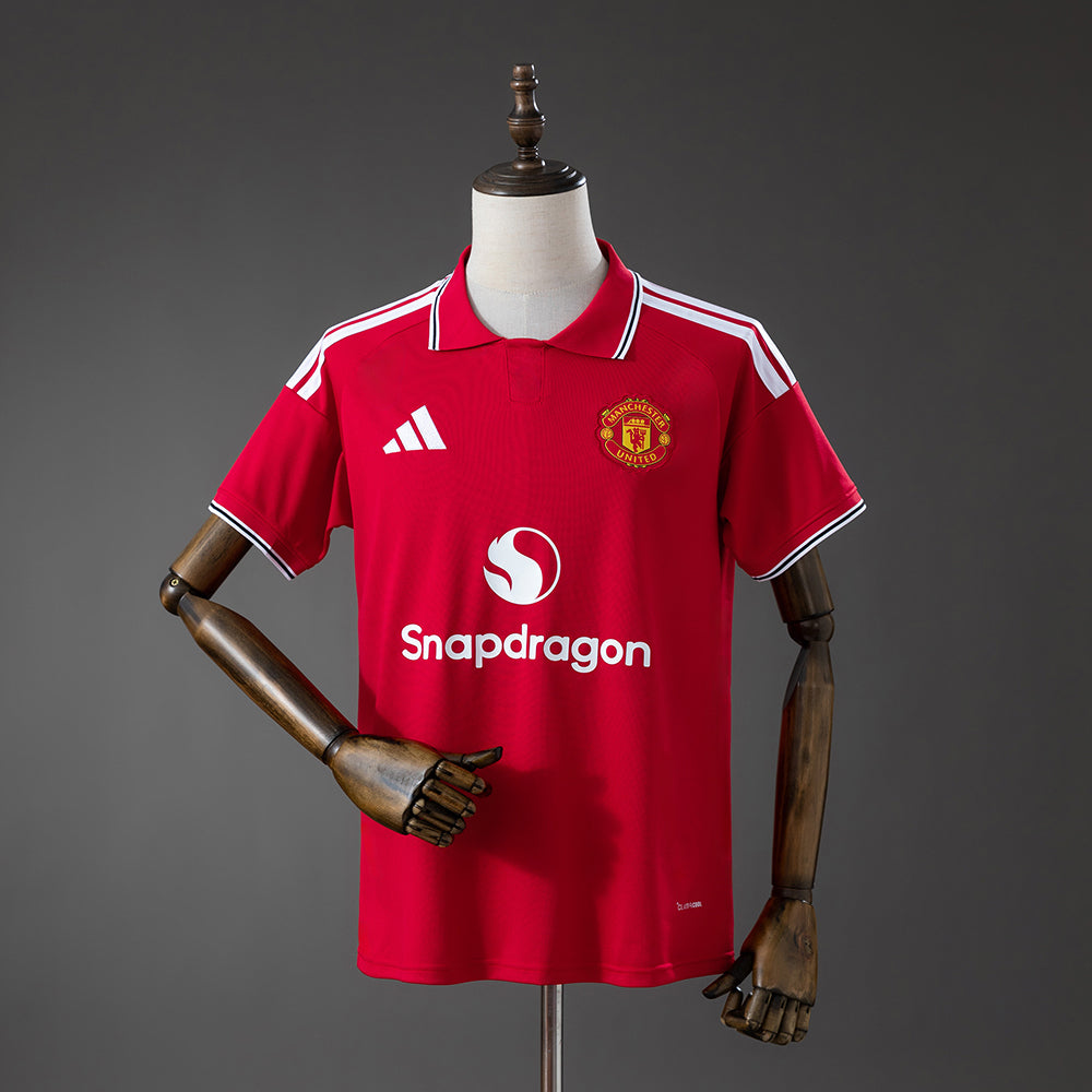 Camiseta Manchester United 2026/27 primera equipación versión fan roja Old Trafford – Cortita y al Pie