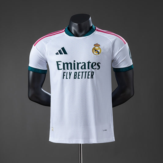 Camiseta Real Madrid 2026/27 primera equipación versión jugador blanca – Cortita y al Pie