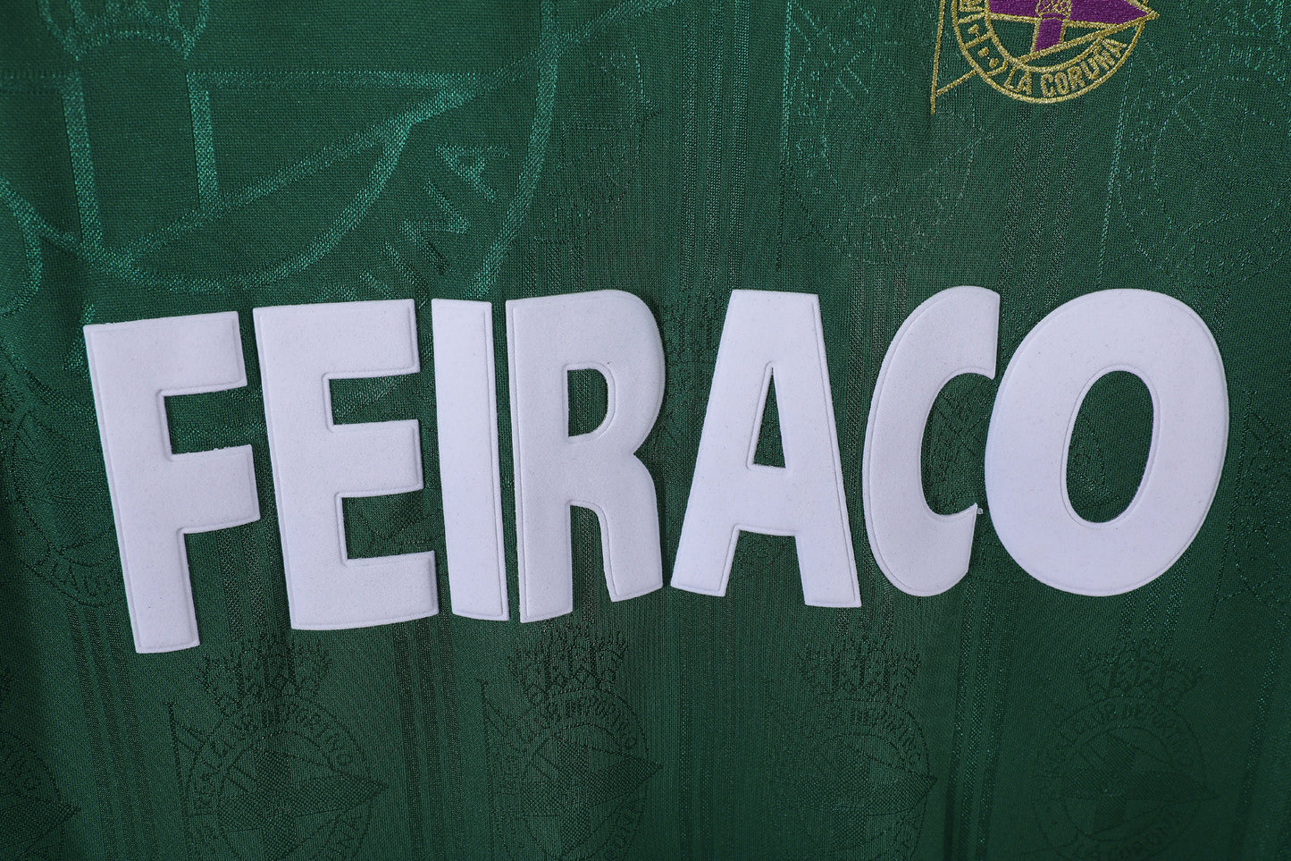 Camiseta retro Deportivo La Coruña 1999/00 segunda equipación manga larga lateral – Cortita y al Pie