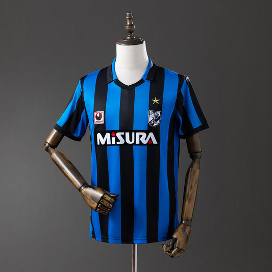 Camiseta retro Inter de Milán 1988/89 primera equipación azul negra Matthäus Klinsmann Serie A – Cortita y al Pie