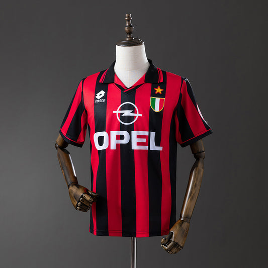 Camiseta retro AC Milan 1996/97 primera equipación roja negra Weah Baggio Serie A – Cortita y al Pie