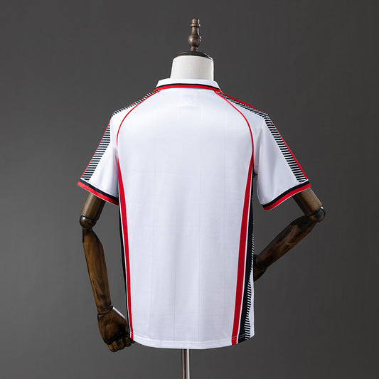 Camiseta retro AC Milan 1997/98 tercera equipación negra detalle escudo – Cortita y al Pie