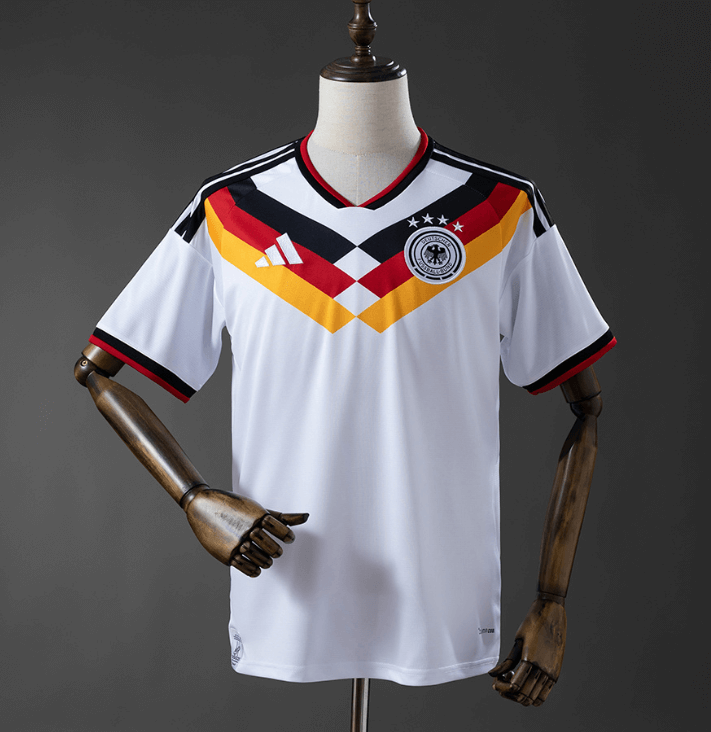Camiseta Alemania Mundial 2026 primera equipación versión fan blanca – Cortita y al Pie