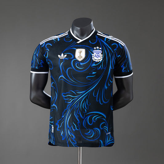 Camiseta Argentina Mundial 2026 segunda equipación versión jugador azul celeste Messi – Cortita y al Pie