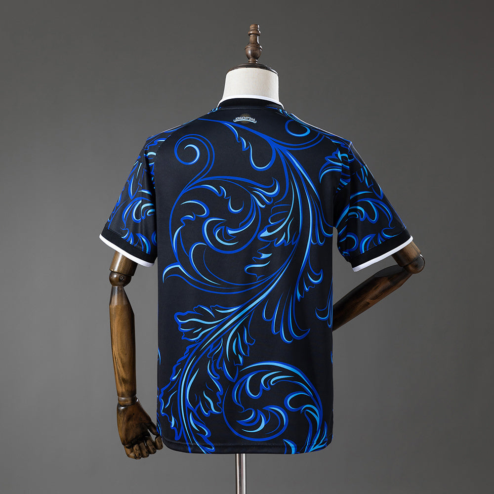 Camiseta Argentina Mundial 2026 segunda equipación versión fan detalle espalda – Cortita y al Pie