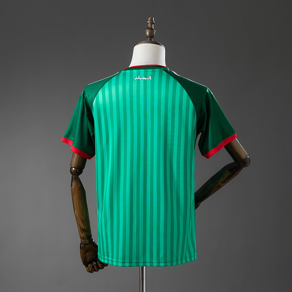 Camiseta Argelia Mundial 2026 segunda equipación versión fan verde detalle – Cortita y al Pie