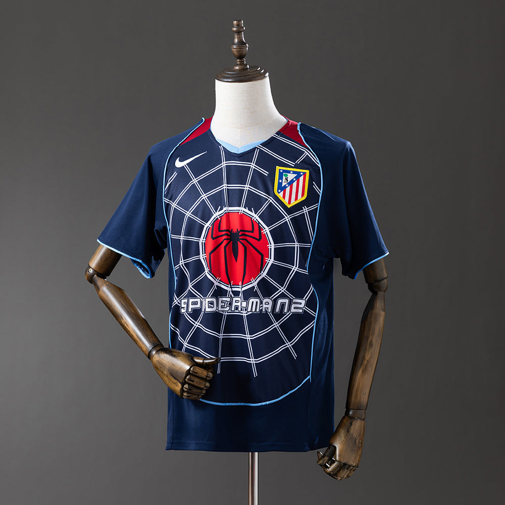 Camiseta retro Atlético de Madrid 2004/05 segunda equipación años previos al doblete – Cortita y al Pie