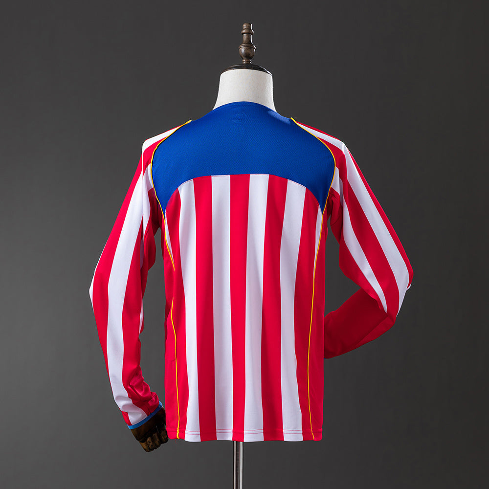 Camiseta retro Atlético de Madrid 2004/05 primera equipación manga larga detalle – Cortita y al Pie