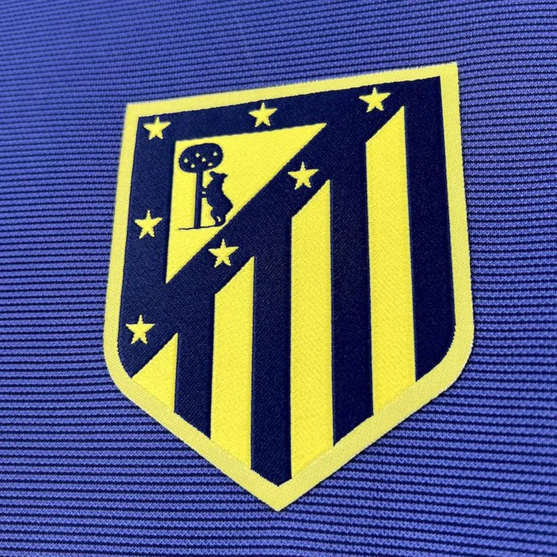Camiseta Atlético de Madrid 2025/26 segunda equipación versión fan lateral – Cortita y al Pie