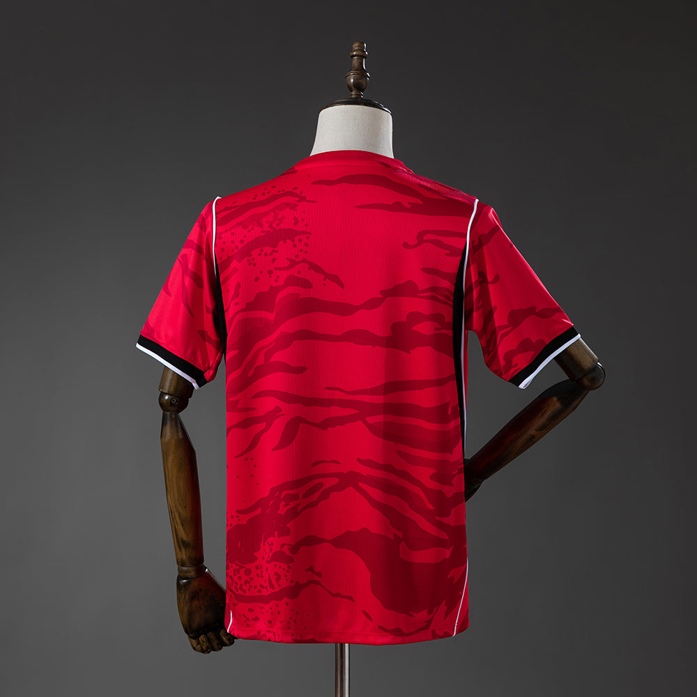 Camiseta Corea del Sur Mundial 2026 primera equipación versión fan detalle escudo – Cortita y al Pie