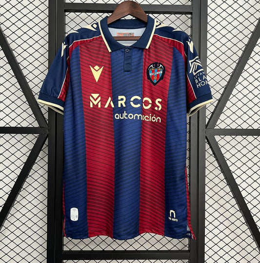Camiseta Levante UD 2025/26 primera equipación versión fan granate azul LaLiga – Cortita y al Pie