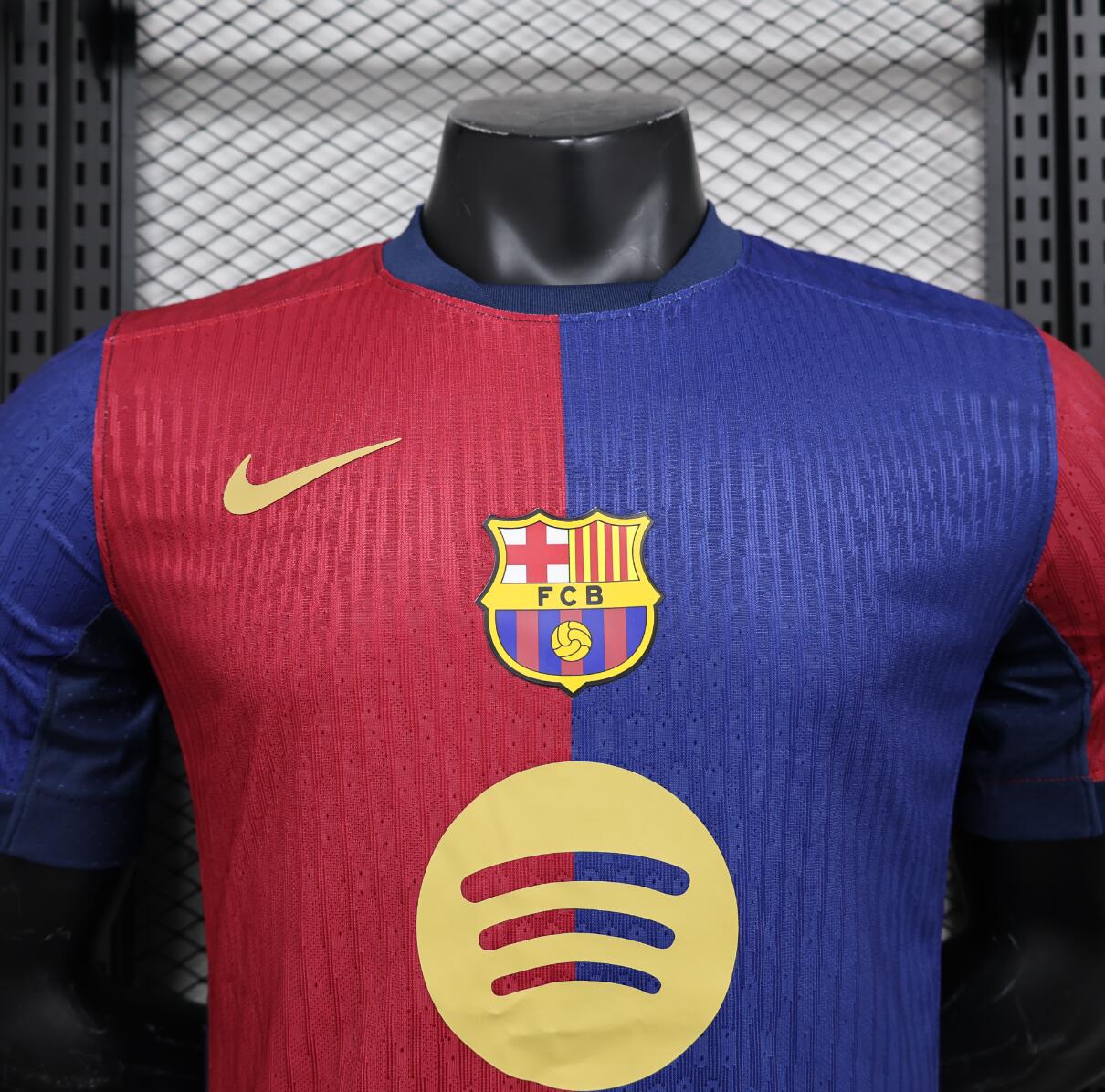 Camiseta FC Barcelona 2024/25 primera equipación versión jugador vista trasera – Cortita y al Pie