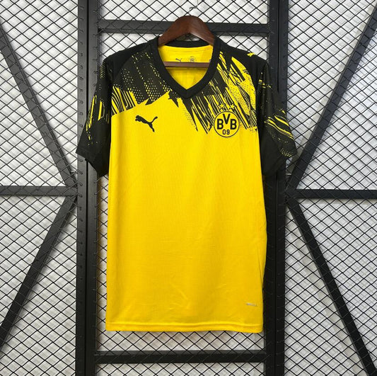Camiseta Borussia Dortmund 2025/26 primera equipación versión fan amarilla Signal Iduna Park – Cortita y al Pie