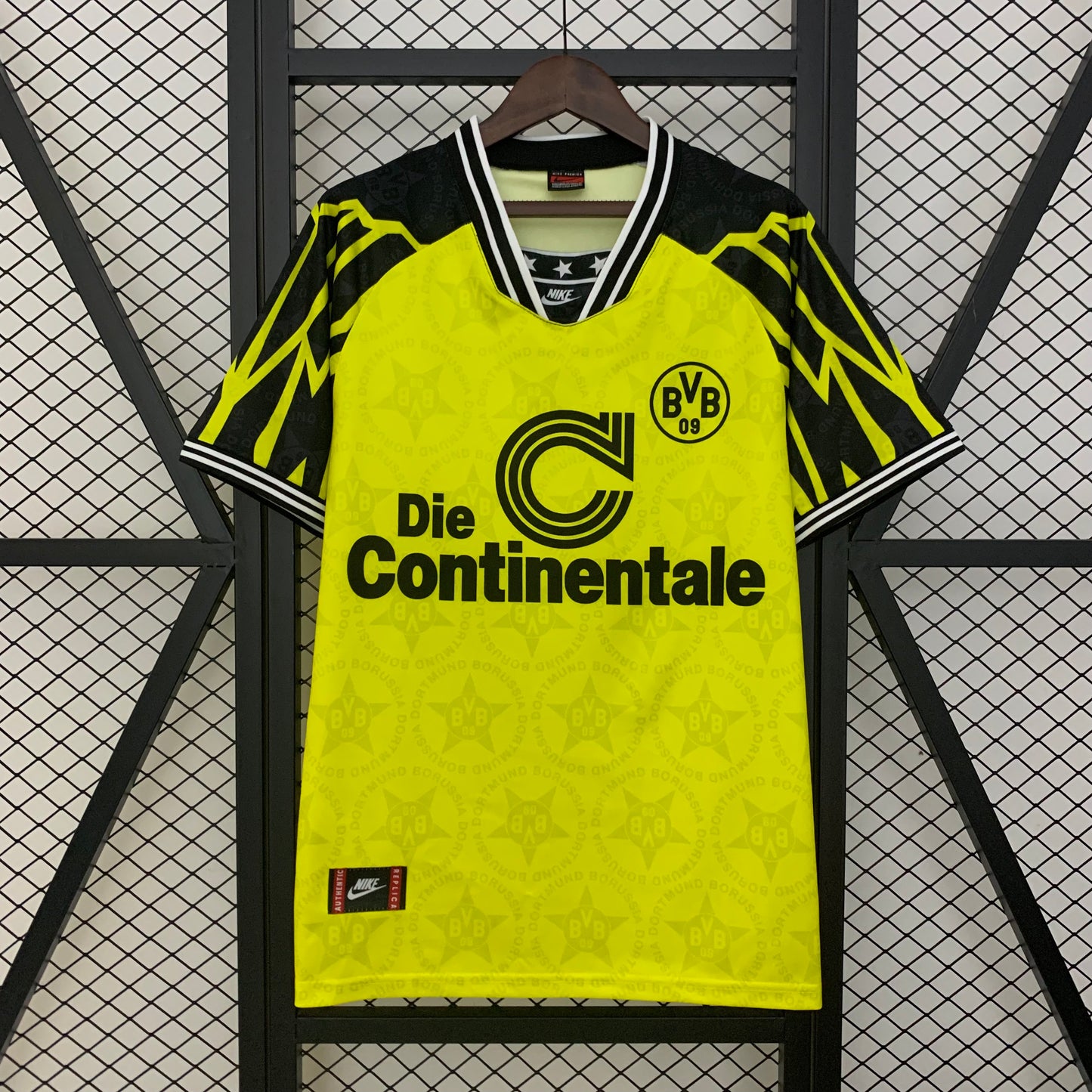 Camiseta retro Borussia Dortmund 1994/95 primera equipación amarilla Sammer Riedle Bundesliga – Cortita y al Pie