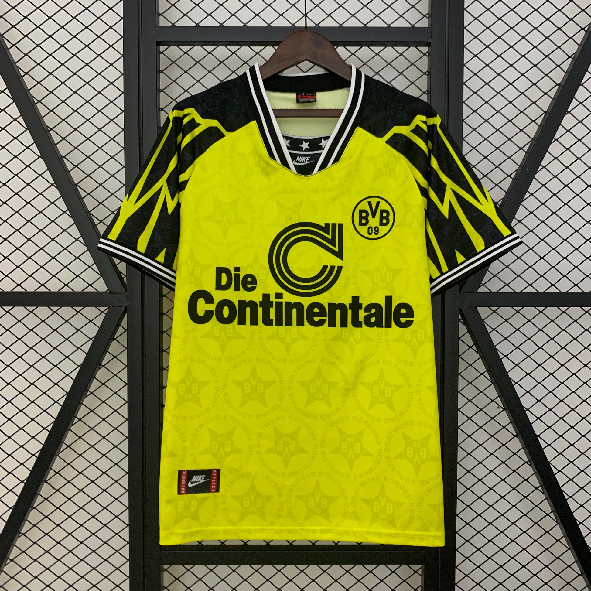 Camiseta retro Borussia Dortmund 1994/95 primera equipación amarilla Sammer Riedle Bundesliga – Cortita y al Pie
