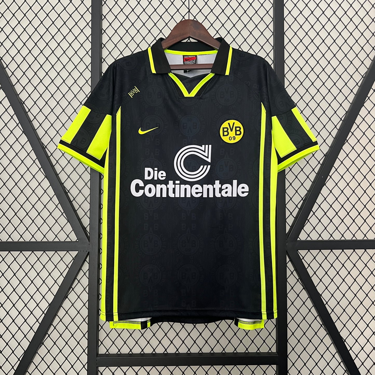 Camiseta retro Borussia Dortmund 1996/97 segunda equipación Möller Ricken Bundesliga – Cortita y al Pie